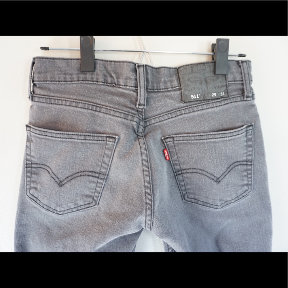 Grey Levi’s 511